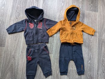 2 ensembles joggings bébé 6mois