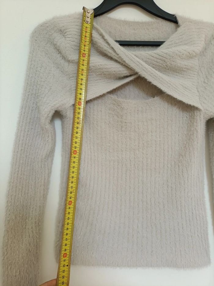 Top doux beige croisé au col, effet mohair manches longues - photo numéro 4