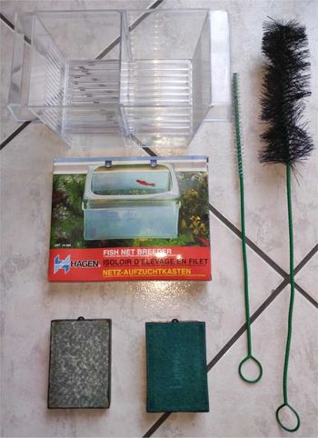 Aquarium accessoires + 2 isoloirs