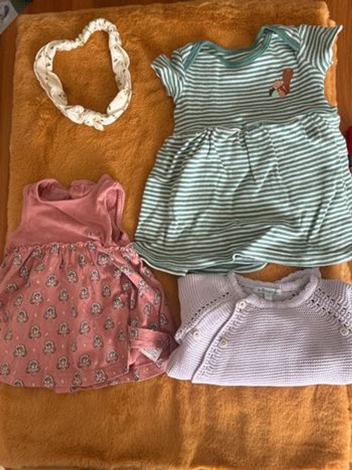 Lot de vêtements fille, trois mois