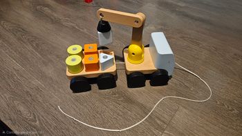 Jouet camion en bois