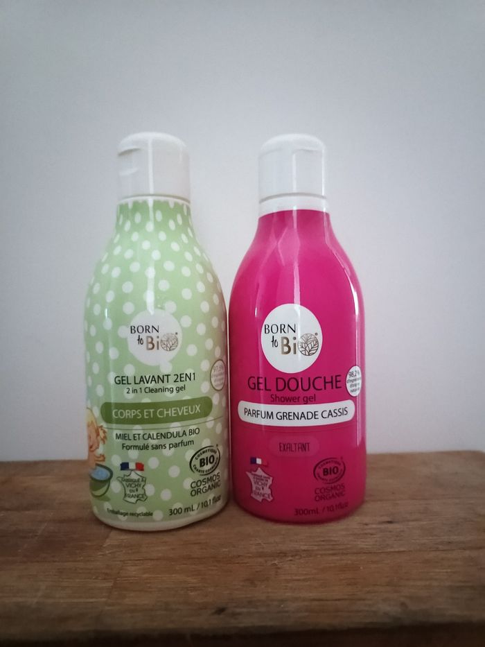 Lot de 1 gel douche lavant et 1 grenade-cassis bio