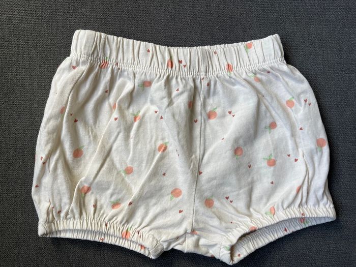 Short léger fruits Kiabi 6 mois - photo numéro 2