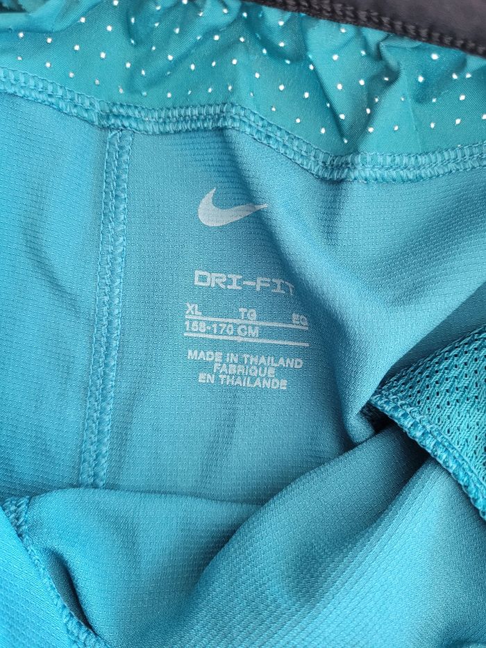 Short nike xl enfant - photo numéro 2