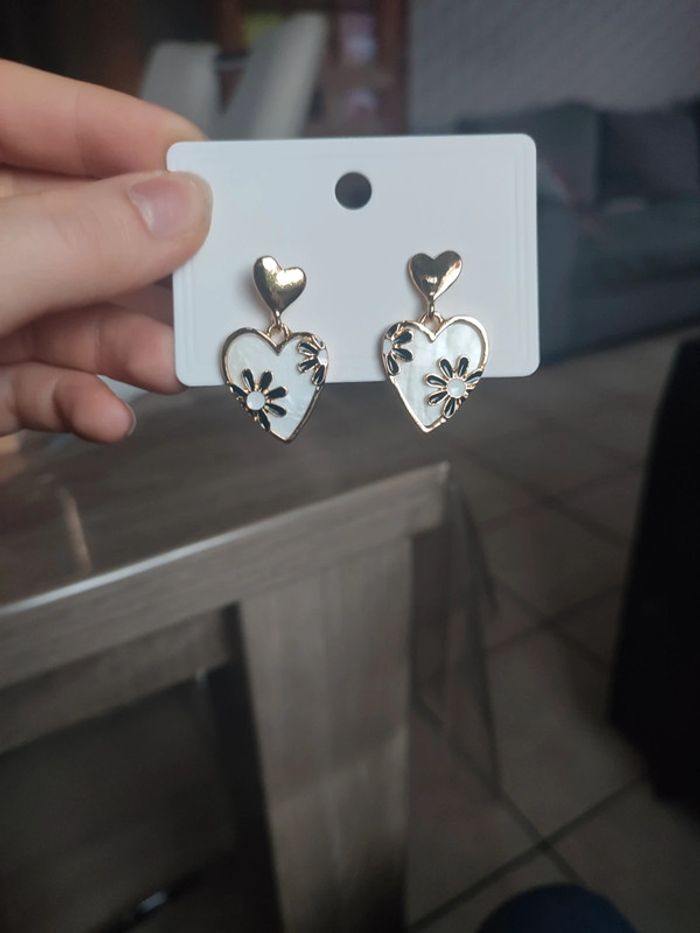 Boucle d'oreille - photo numéro 4