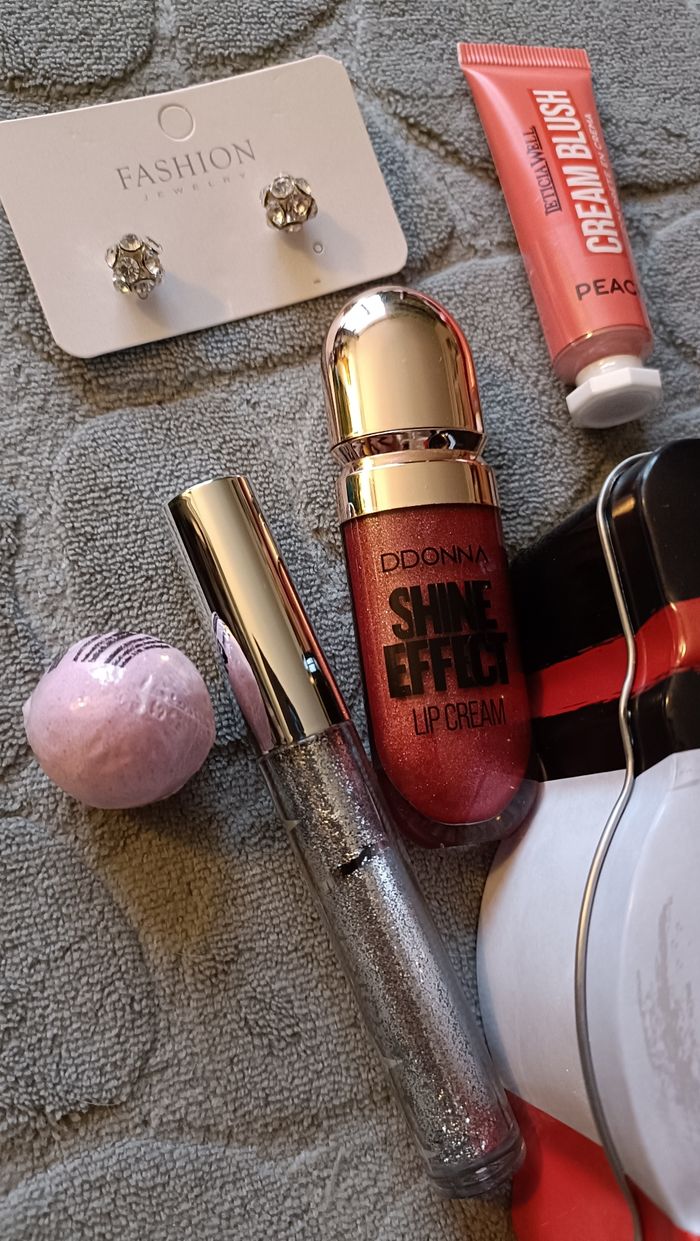 Boîte de Noël maquillages - photo numéro 4