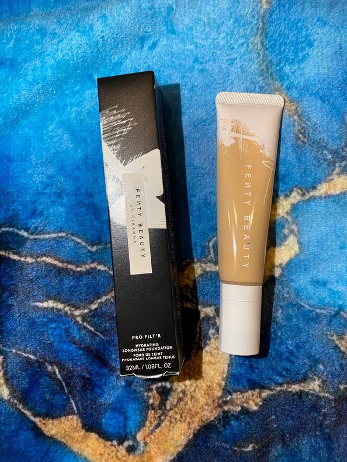 Fond de teint Fenty Beauty teinte 145 - photo numéro 5