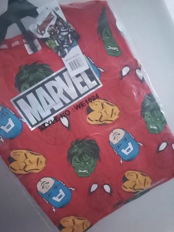 Ensemble t shirt+ short Marvel