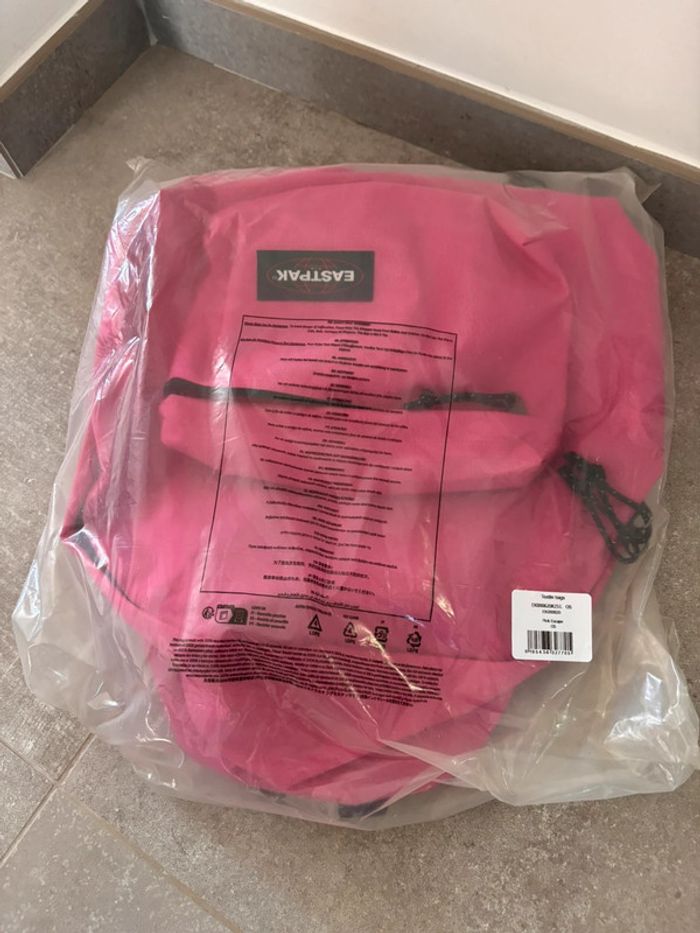 Sac à dos Eastpak Neuf 24 litres Rose - photo numéro 10
