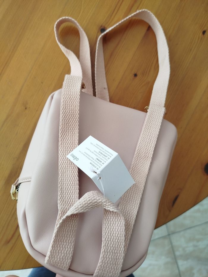 Petit sac à main type sac à dos - photo numéro 3