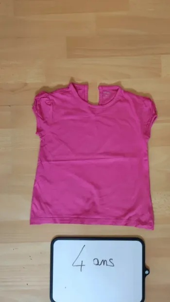 T-shirt taille 4 ans