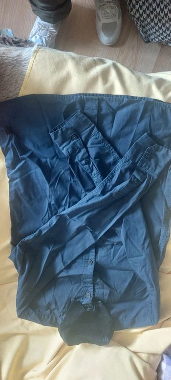 Chemise bleu foncé