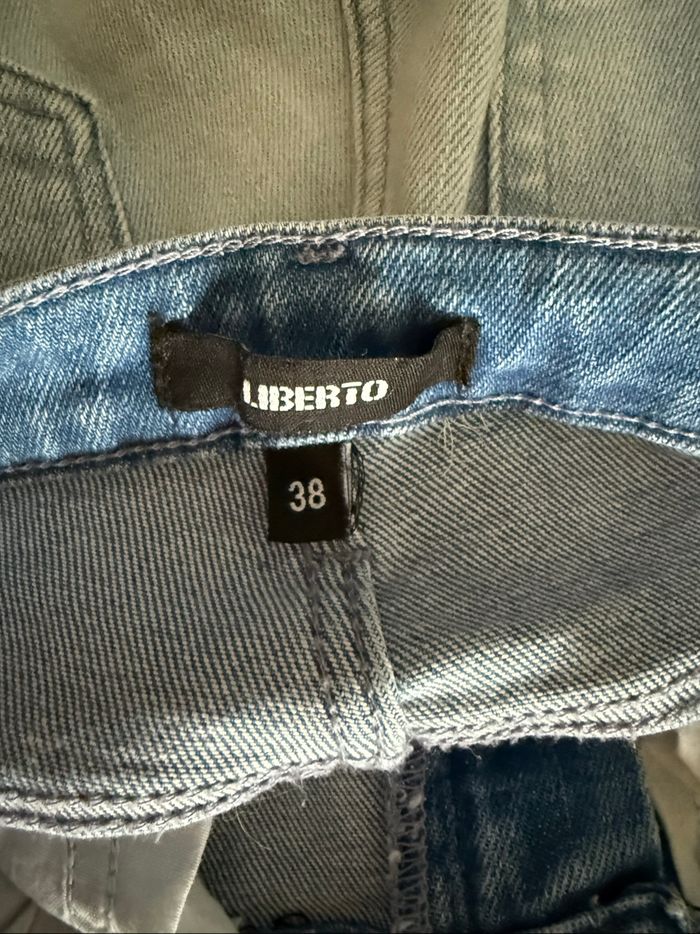 Jean Liberto effilé aux chevilles - Taille 38 - Bon état - photo numéro 4