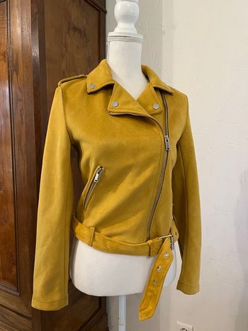Veste perfecto femme moutarde en suédine - style chic & tendance, taille M