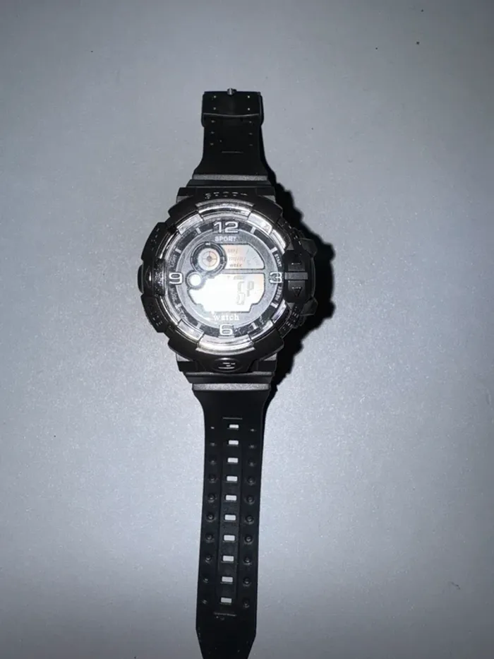 Montre sport homme noire