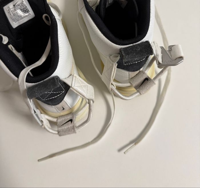 Nike Air Force 1 Mid blanches, taille 38,5 en bon état général. - photo numéro 7