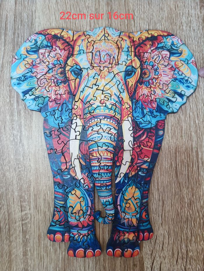 Puzzle bois éléphant inspiration Montessori