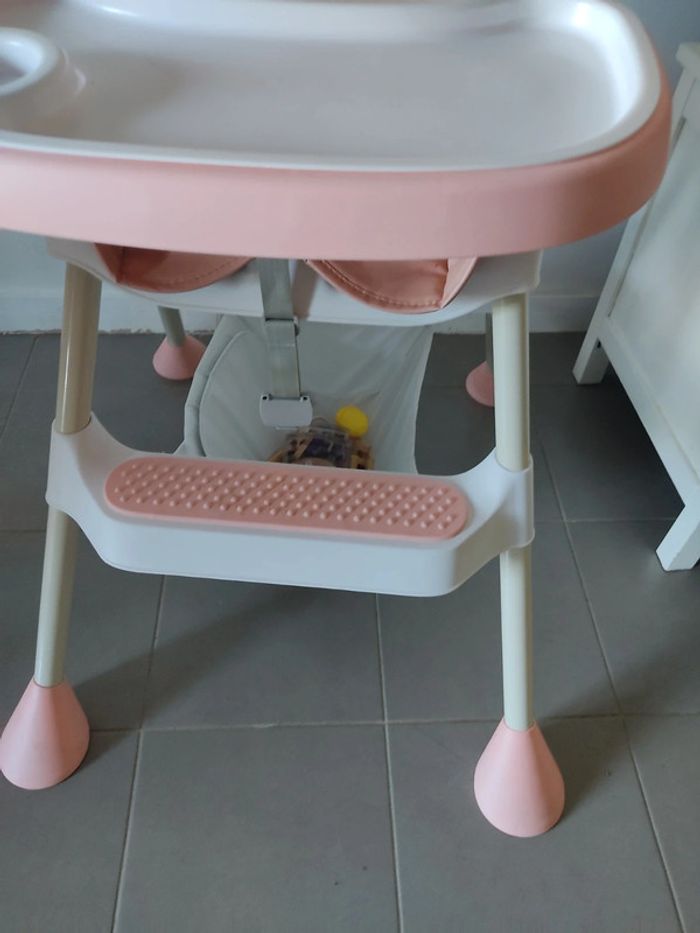 Chaise haute bébé fille - photo numéro 2