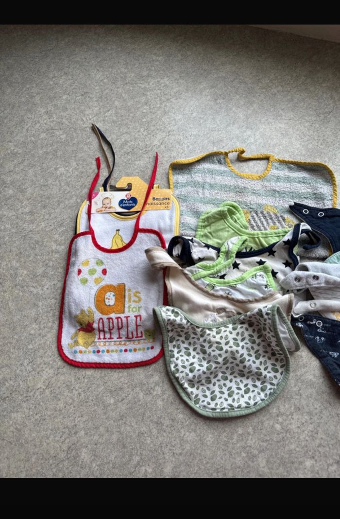 Lot de 18 bavoir enfant - photo numéro 2