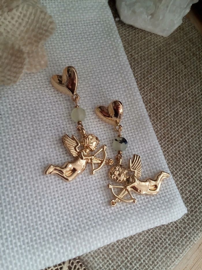 Boucles d'oreilles anges cupidon et pierres de jade phrénite