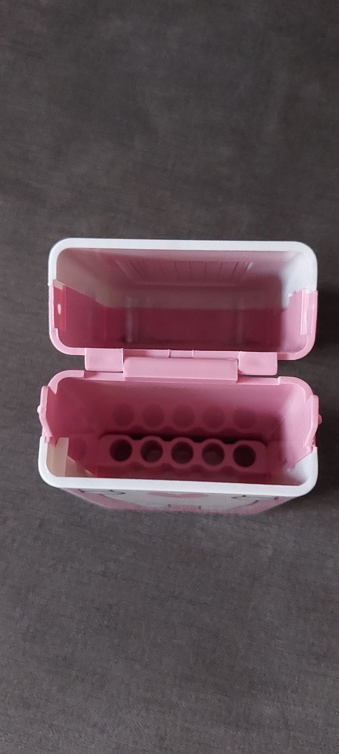 Boite ou trousse rigide - photo numéro 7