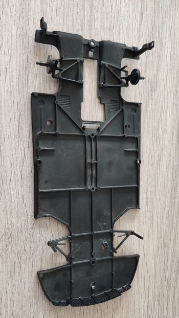 Châssis inférieur pièce détachée miniature Burago Bburago Ferrari F50 1995 1/18 1/18e 1/18ème #D22