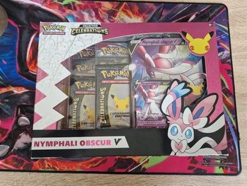 Coffret Pokemon Célébration 
