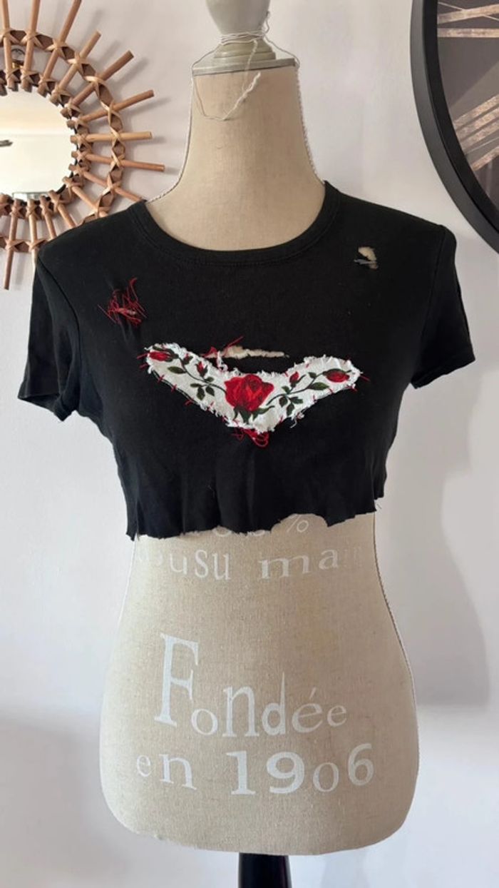 💕 top court déchiré avec trou taille 36 38
