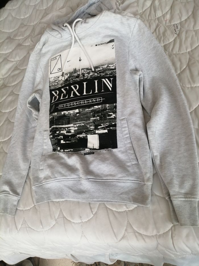 Sweat-shirt a capuche - photo numéro 2