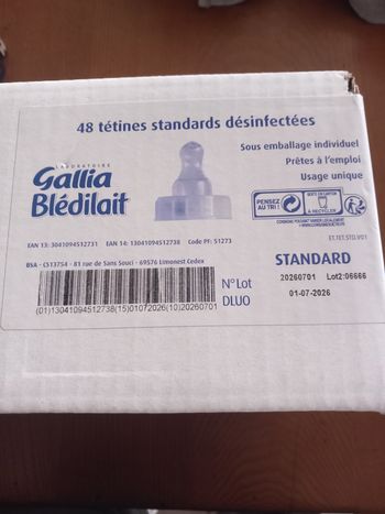 Lot 48 tétines standards désinfectées