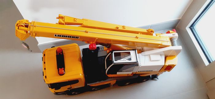 Véhicule camion grue Scania BRUDER - photo numéro 2