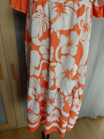 Très jolie robe d'été femme T U 