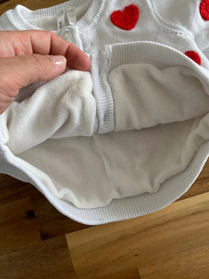 Lot de gilets et un t-shirt - photo numéro 10