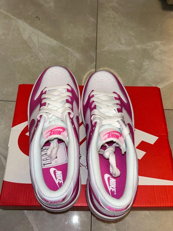 Dunk low Fuchsia Laser - photo numéro 9
