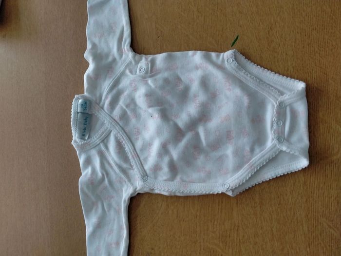 Body 1 mois 54 cm