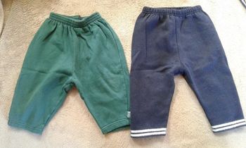 Lot 2 pantalons fille 9- 12 mois