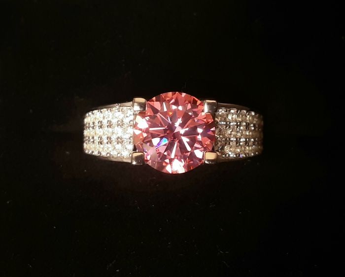 Bague mariage fiançailles anniversaire gravée Au750 Moissanite 9mm 3carats cadeau pour elle - photo numéro 6