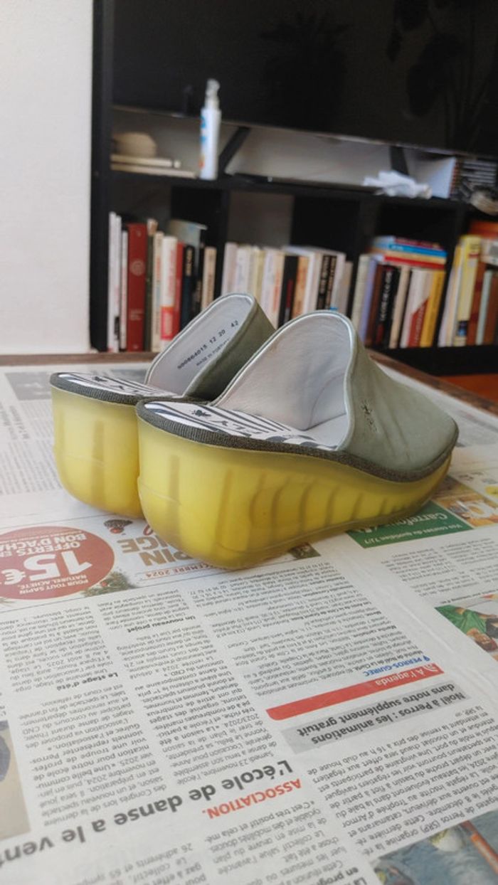 Sabot en cuir daim hyper confort confortable de la marque fly London taille 42 en cuir - photo numéro 6