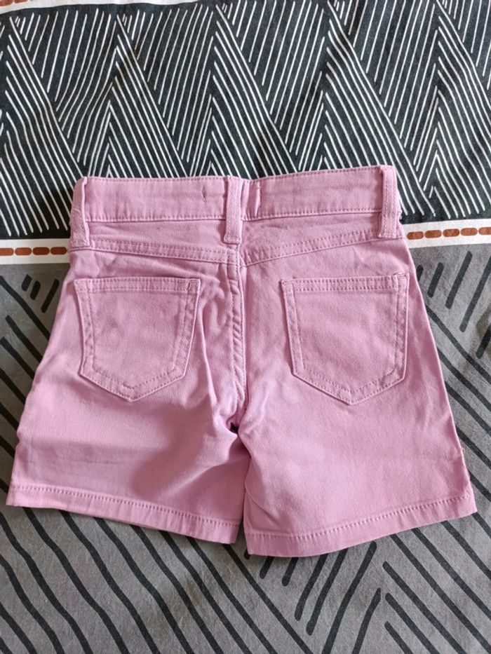 Short 5 ans - photo numéro 2