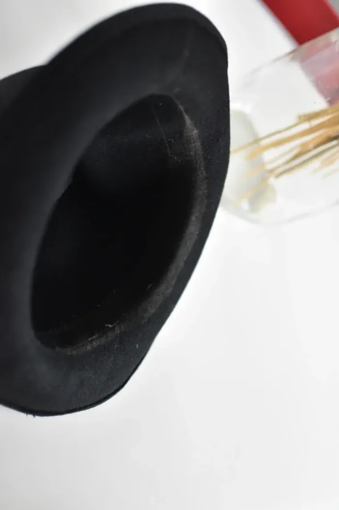 Chapeau noir - photo numéro 3