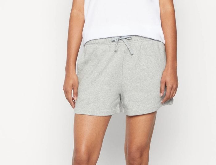 Short Nike taille M comme NEUF - photo numéro 3
