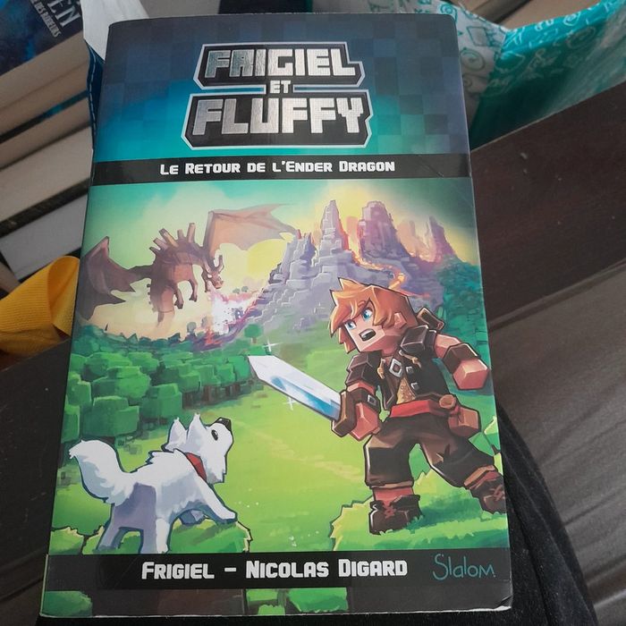 Livre Frigiel et Fluffy / Le retour de l'enfer Dragon
