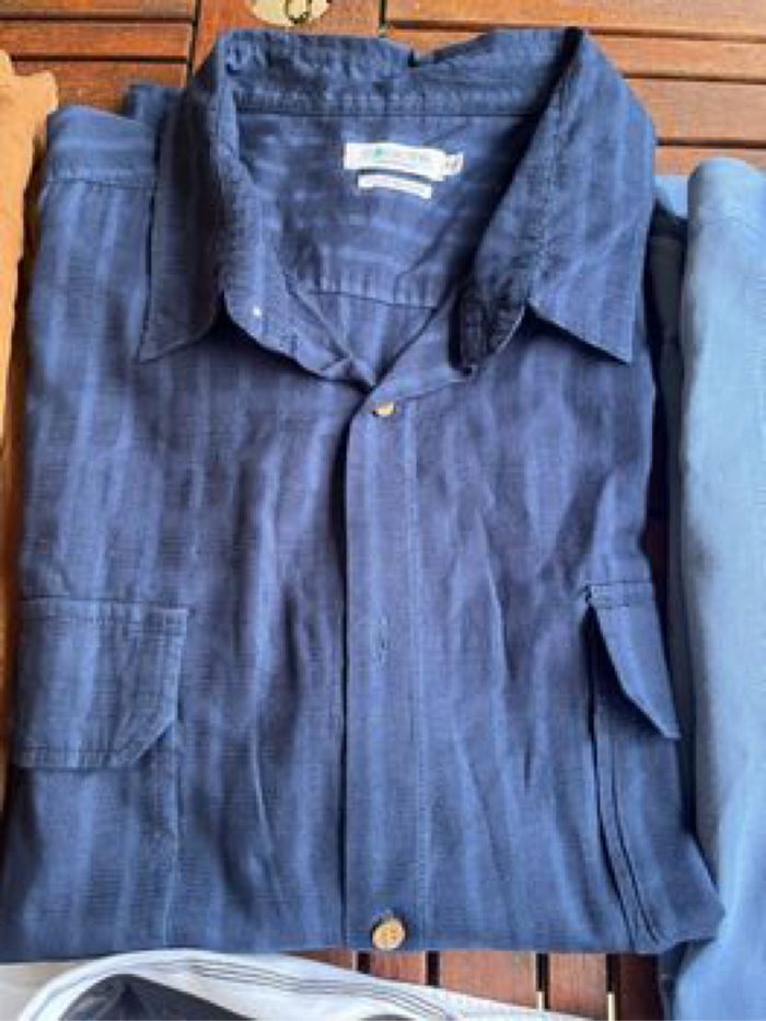 Lot de 5 chemises et 1 veste Armand Thierry (T4XL) - photo numéro 6