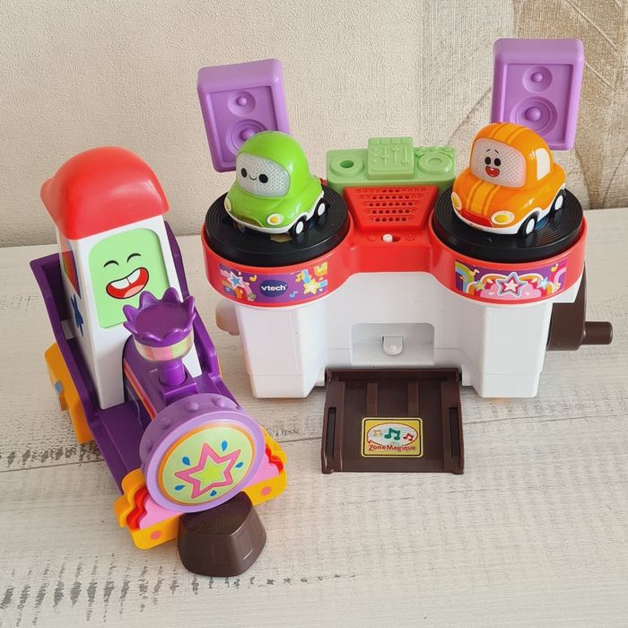 Train dj déraille - photo numéro 4