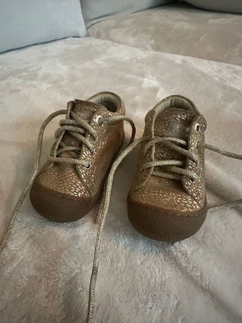 Chaussures naturino taille 20 