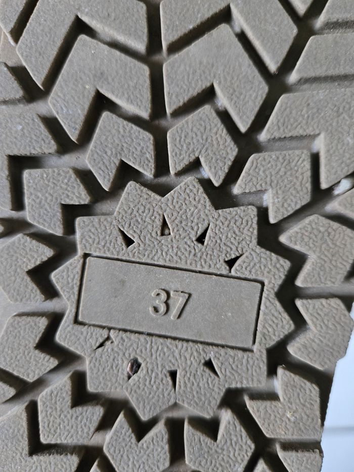 Taille 37 chaussure botte fourré femme hiver - photo numéro 4