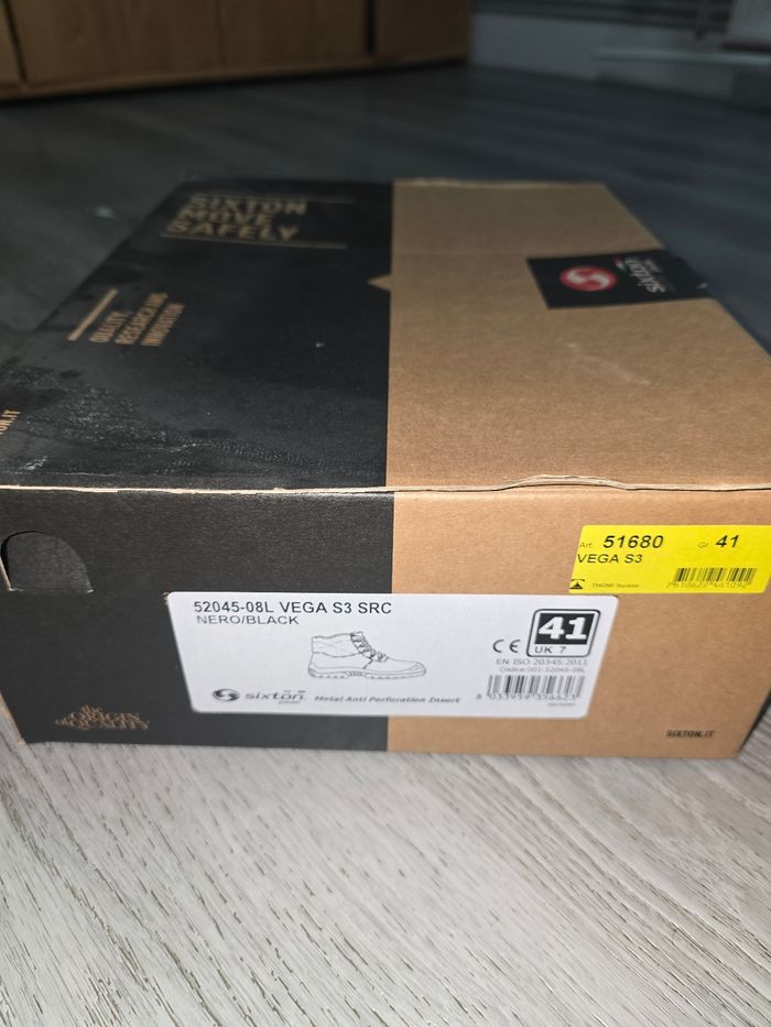 Chaussure sécurité T41 - photo numéro 4