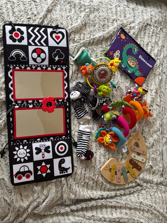 Lots jeux premier âge