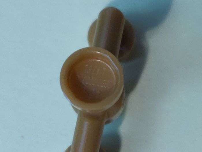 Lot 10 chandeliers avec bougies Lego - jamais utilisés parfait état - vrai Lego - photo numéro 3