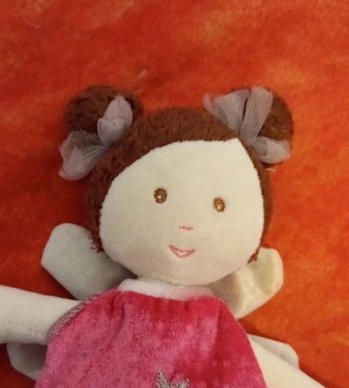 Poupée doudou petite fille marque Nounours - photo numéro 2
